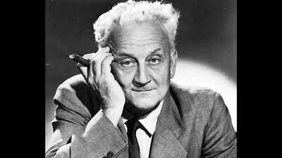 Quote of the day by Hungarian biochemist Albert Szent-Györgyi: “Research is to see what everybody else has seen, and to think what…” |